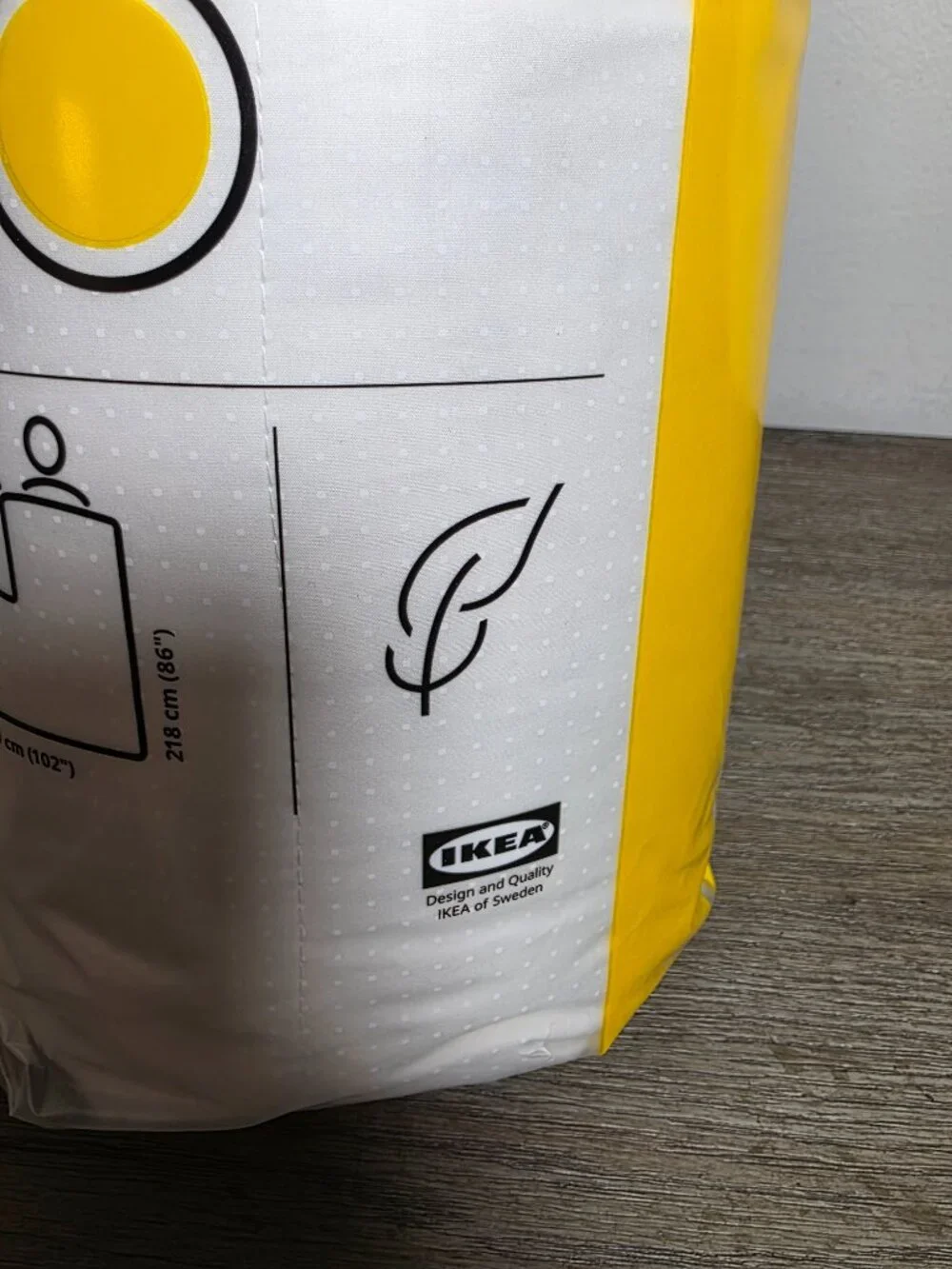 IKEA FJÄLLBRÄCKA King Duvet Insert Warm White Down Comforter 904.568.54 NEW